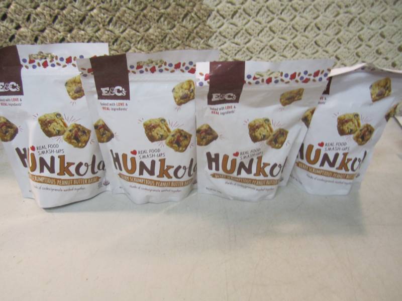 lot 251 image: 4 Bags of Hunkola Berry Scrumptious...