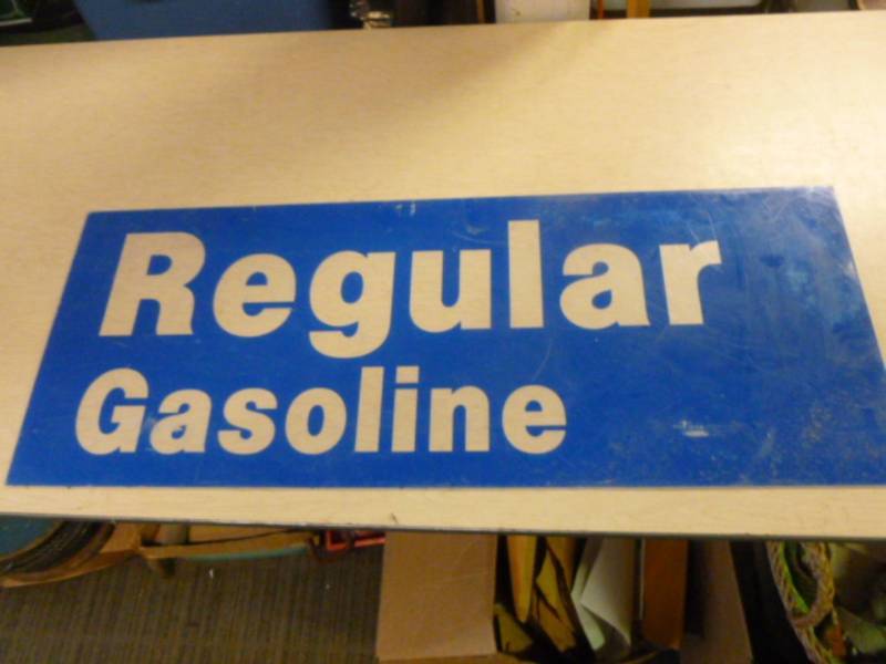 lot 9 image: Gas Station Sign