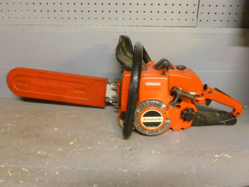 lot 28 image: Jonsereds Chain Saw