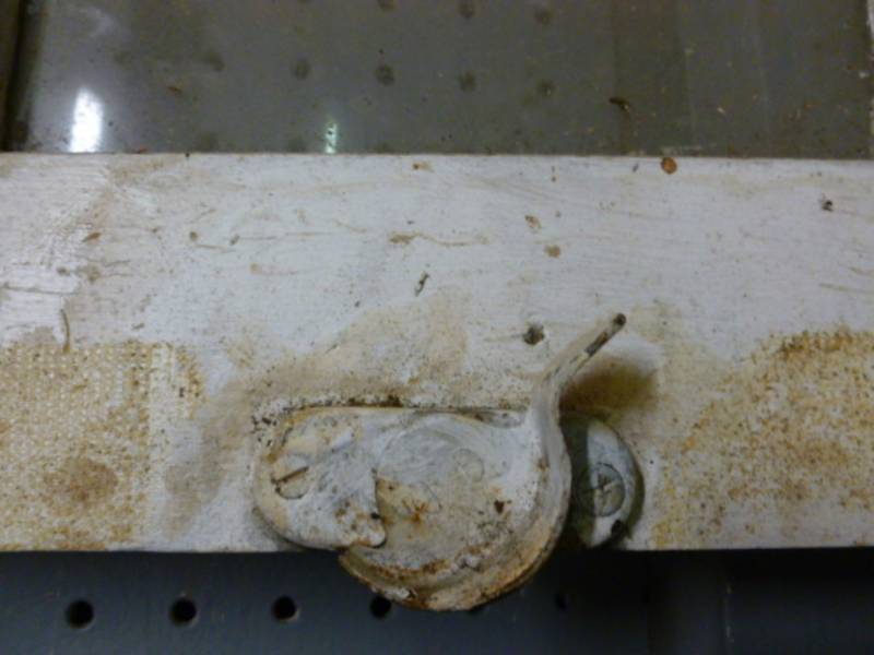 lot 30 image: Vintage Window