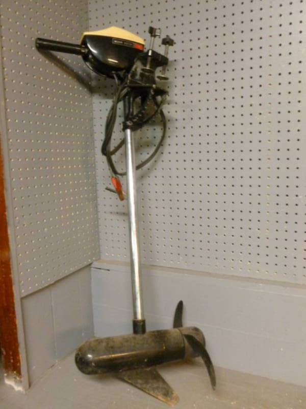 lot 33 image: Minnkota Trolling Motor