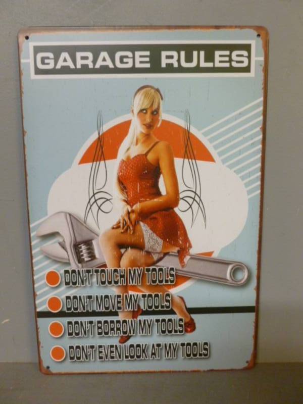 lot 49 image: Sign