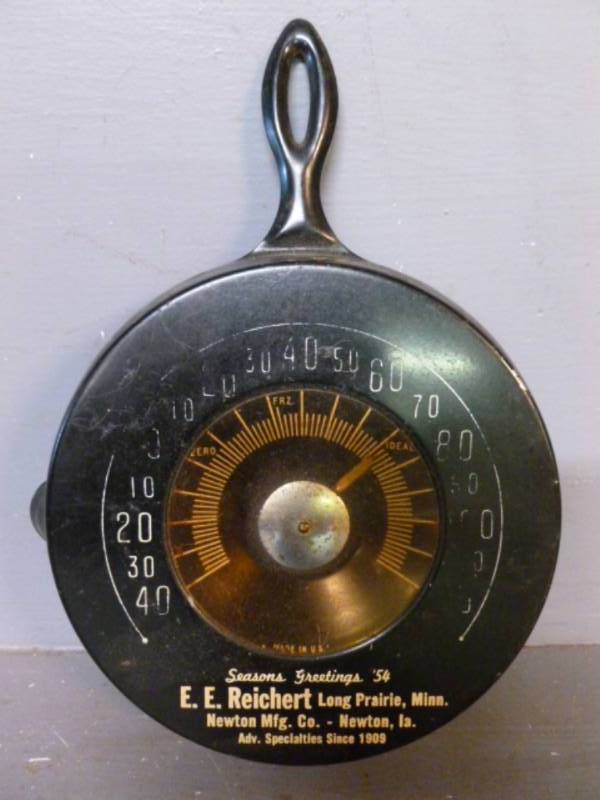 lot 59 image: Vintage Thermometer