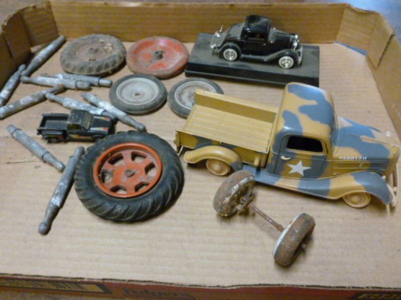 lot 62 image: Toy Parts