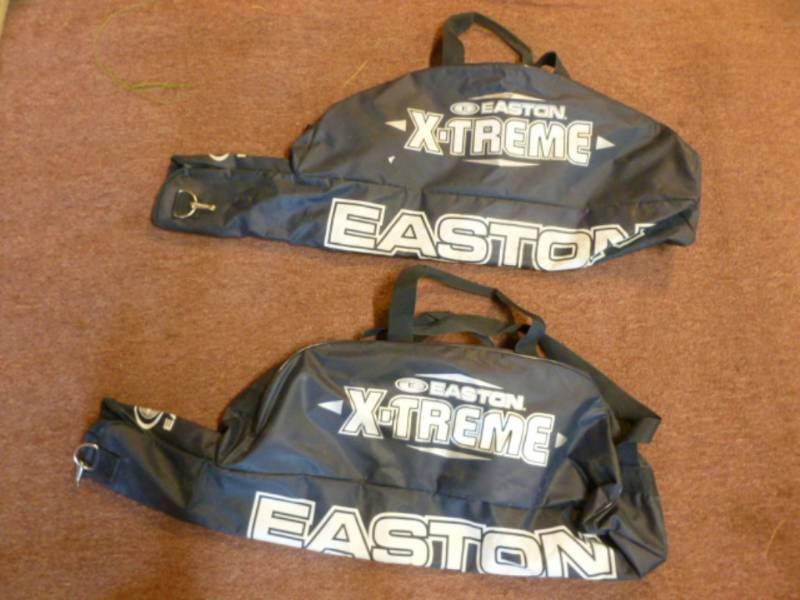 lot 84 image: Baseball Bat Bags
