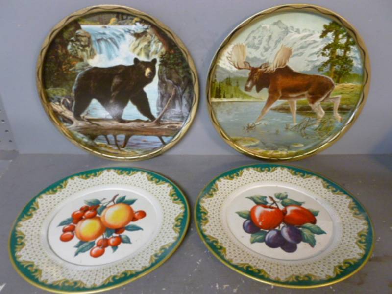 lot 87 image: Vintage Serving Trays