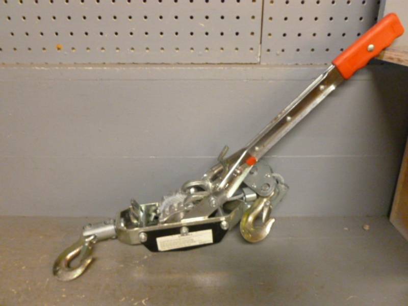 lot 92 image: Come Along Tool