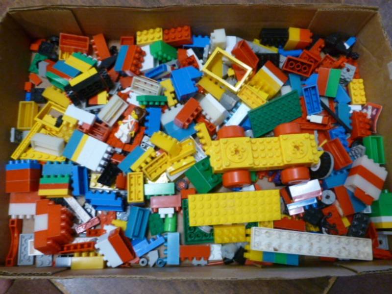 lot 108 image: Legos