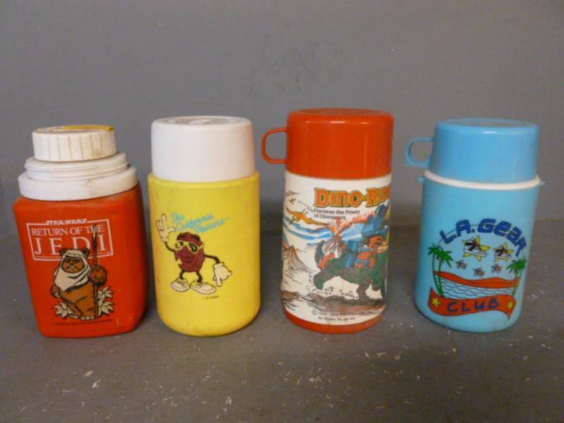 lot 156 image: Lunchbox Thermos Jugs