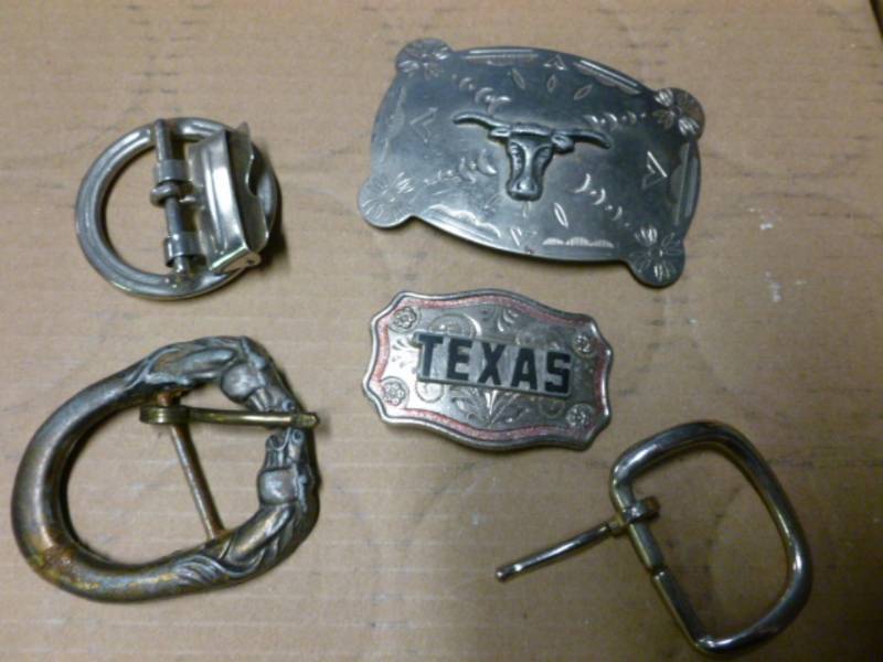 lot 224 image: Collectible Belt Buckles