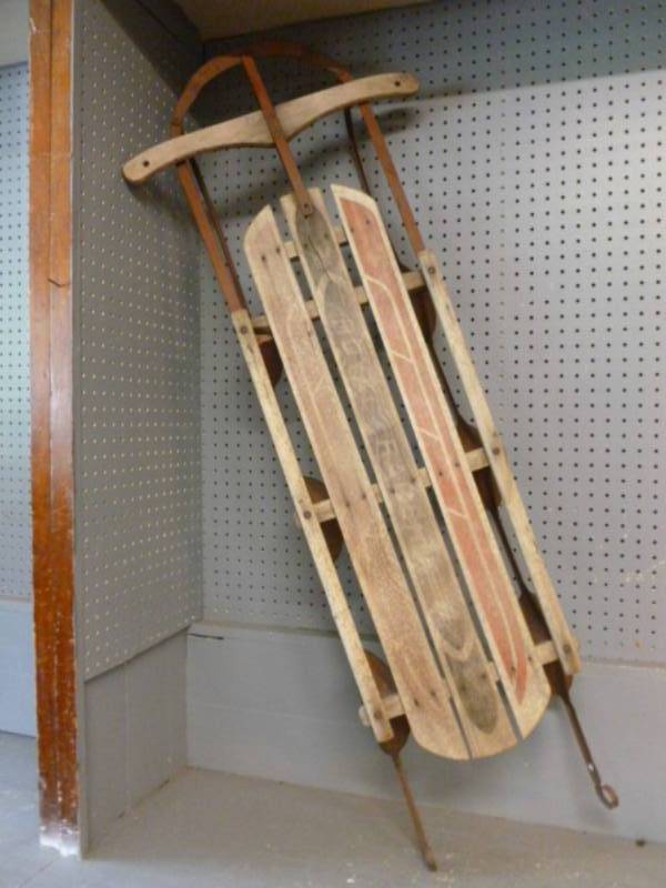 lot 248 image: Vintage Runner Sled