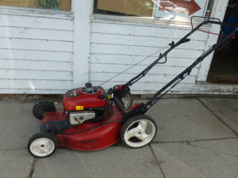 lot 250 image: Craftsman Lawn Mower
