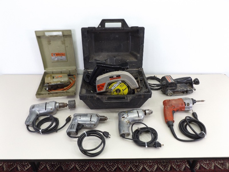 lot 55 image: Lot of WORKING Power Tools