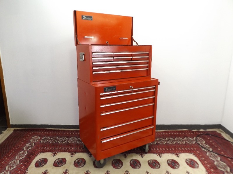 lot 1 image: Snap-On Tool Box with Keys