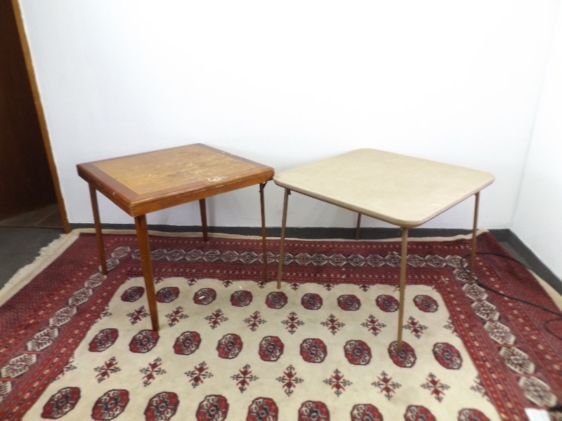lot 30 image: 2 Vintage Folding Tables