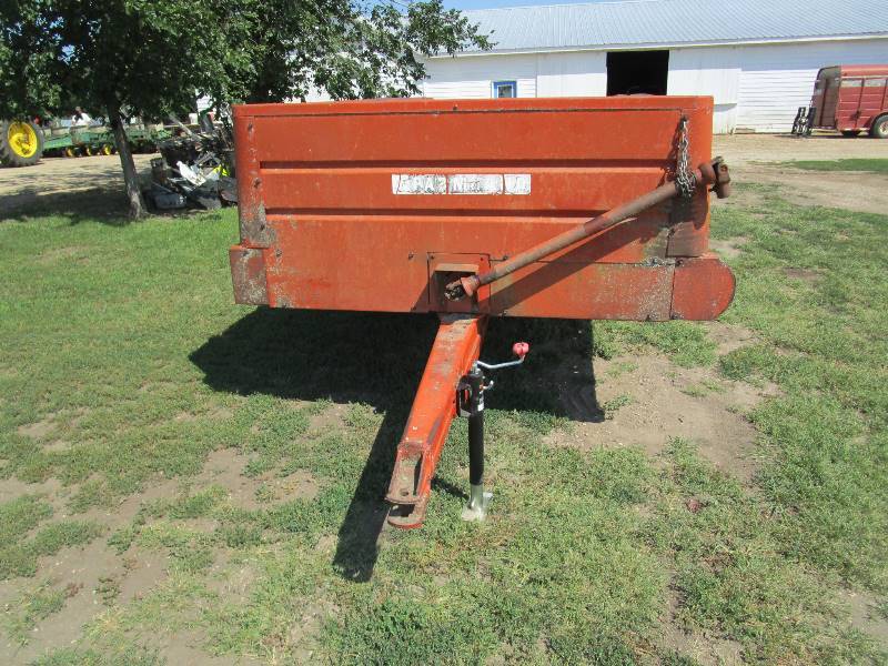 Farmhand F450 Manure Spreader