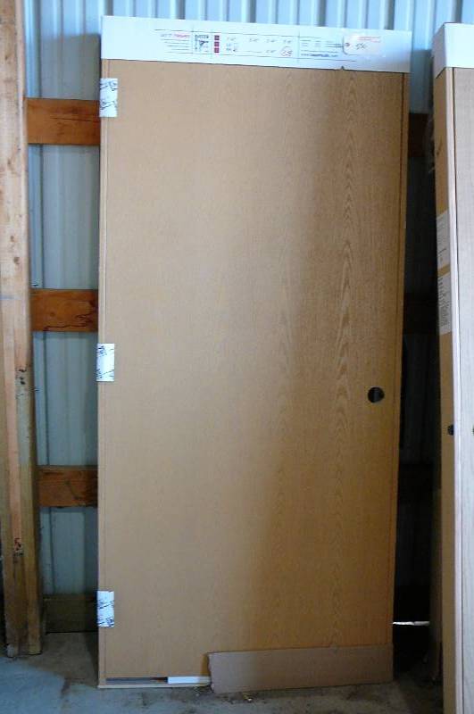 lot 550 image: Interior Door Prehung Honey tone Legacy