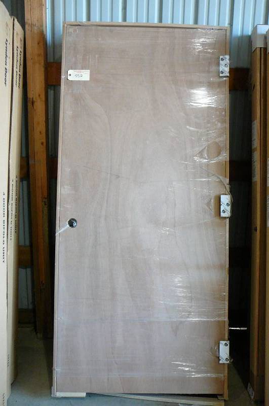 lot 552 image: Interior Door Prehung