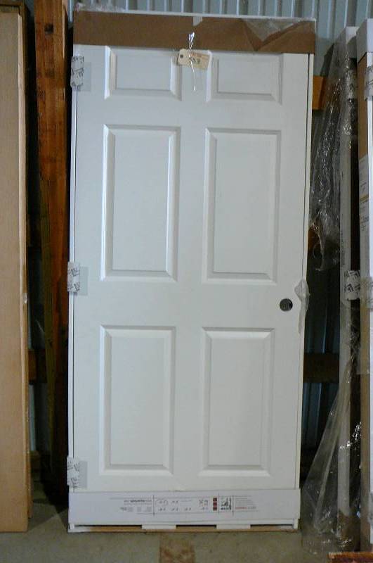 lot 583 image: PreHung Interior Door-White
