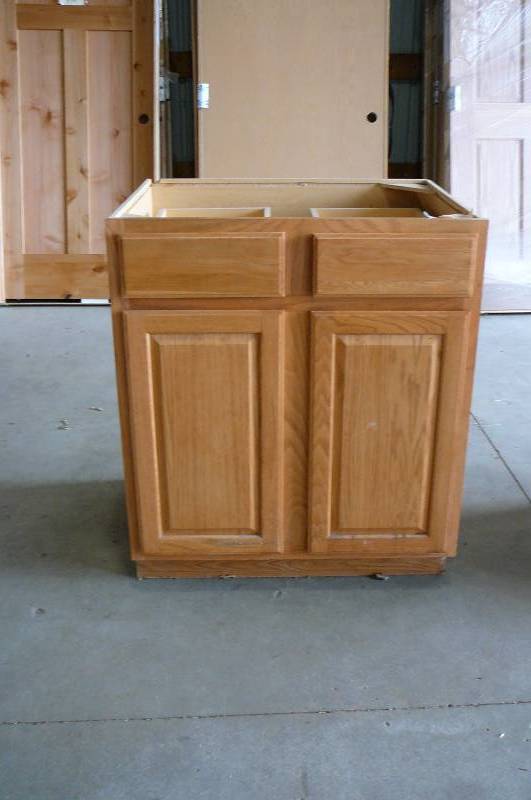 lot 610 image: Base Cabinet-Oak