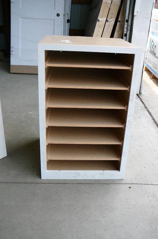 lot 615 image: Cabinet- office, multiple shelves
