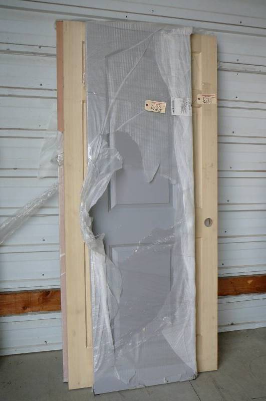 lot 622 image: Prefinished Interior Door- 2 panel