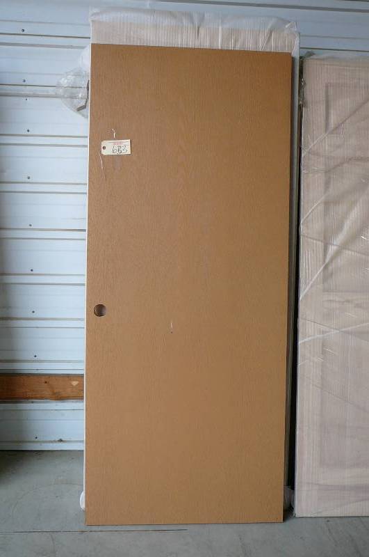 lot 633 image: Wooden Door