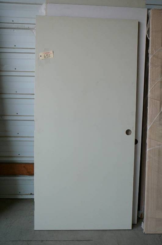 lot 635 image: Interior Door