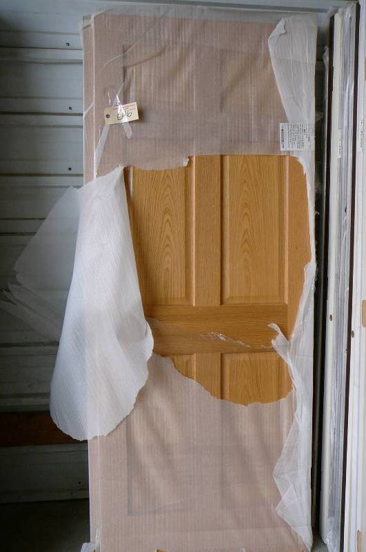 lot 646 image: Prefinished Interior 4 Panel Door- Regal Oak