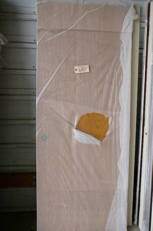 lot 647 image: Prefinished Interior Door- Oak