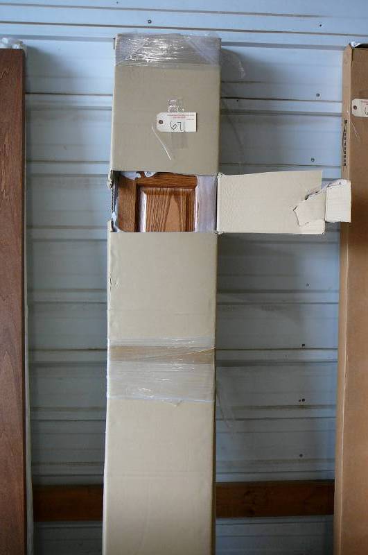 lot 671 image: Prefinished Interior BiFold Panel Doors  In box
