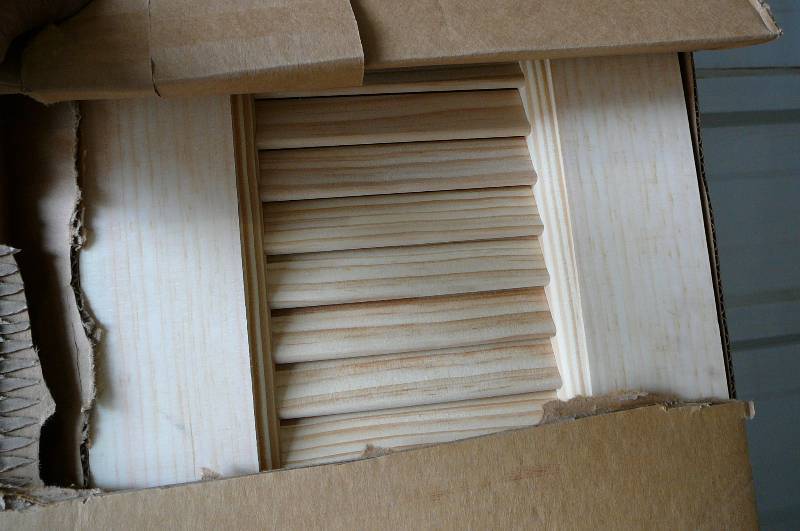 lot 672 image: Bifold Doors, Louvered, Karona Pine  IN BOX