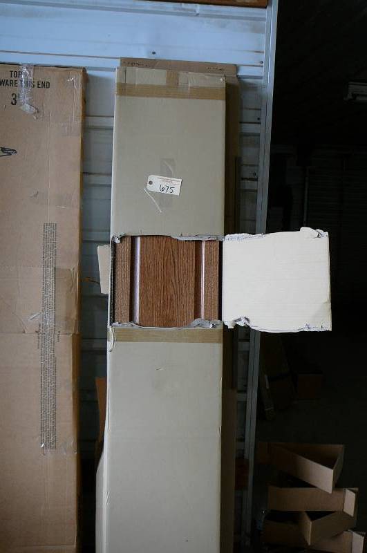 lot 675 image: Bifold Door, Oak, 6 Panel  IN BOX