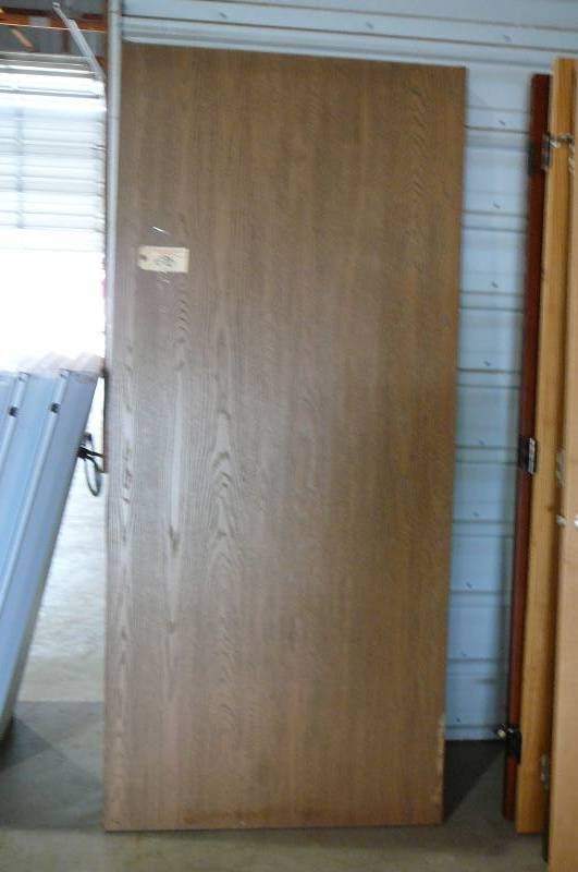 lot 696 image: Door Blankets  (4)