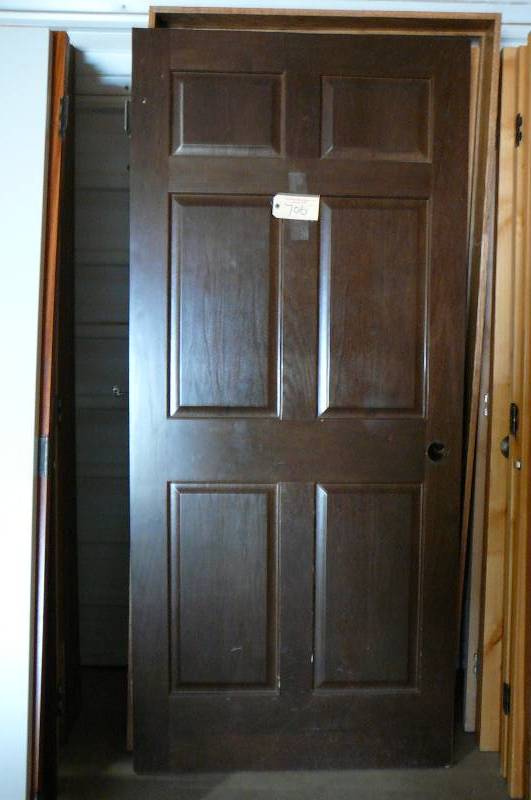 lot 706 image: Prefinished Interior Door 6 Panel (used)
