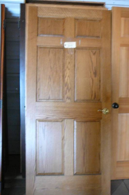 lot 709 image: Prefinished Interior Door Oak 2 panel with Hardware