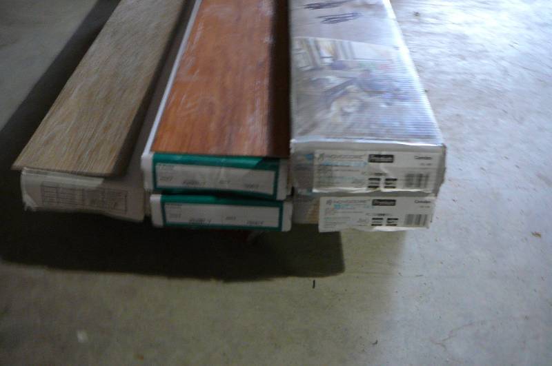 lot 753 image: Laminate Flooring