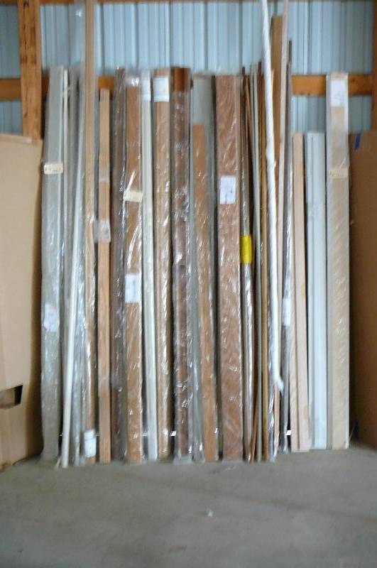 lot 720 image: Moldings,  Large lot of miscellaneous