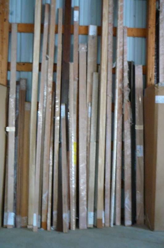 lot 721 image: Large Lot of Mixed TrimMolding