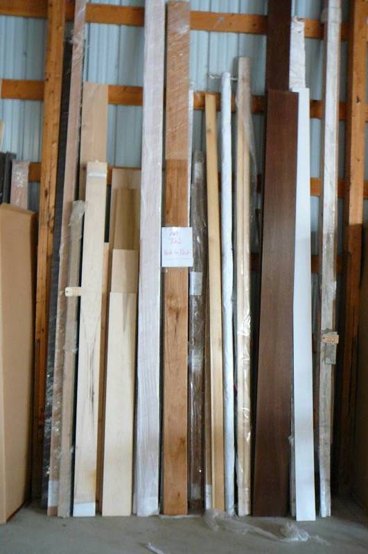 lot 722 image: Large Lot of Mixed Trim and Molding