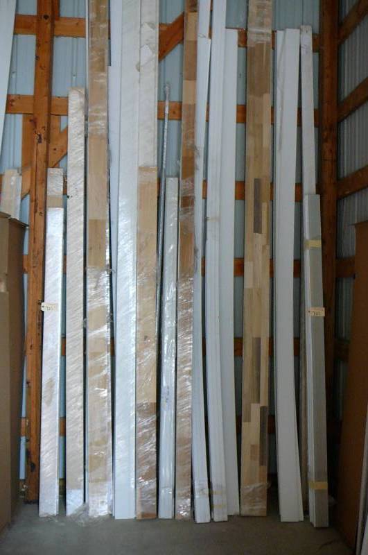 lot 727 image: Large Lot of Trim