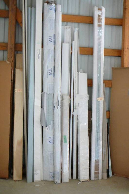 lot 728 image: Large Lot of Outside Trim