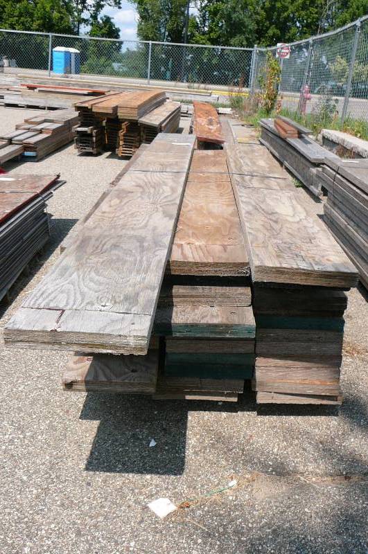 lot 783 image: Laminated Lumber