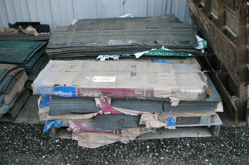 lot 797 image: Shingles- Certainteed Extra Tough 30