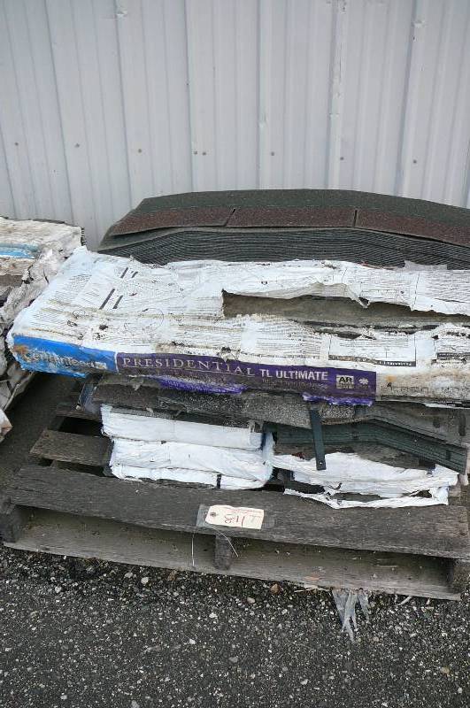lot 811 image: Shingles - 8 Count