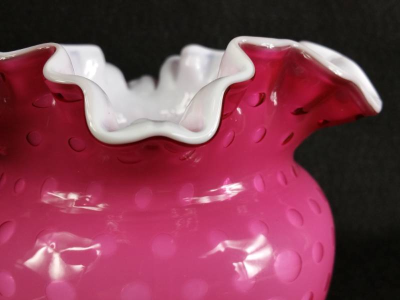 lot 43 image: Fenton Ruffled Squat Vase Pink and White (Polka Dot  Coin Dot)