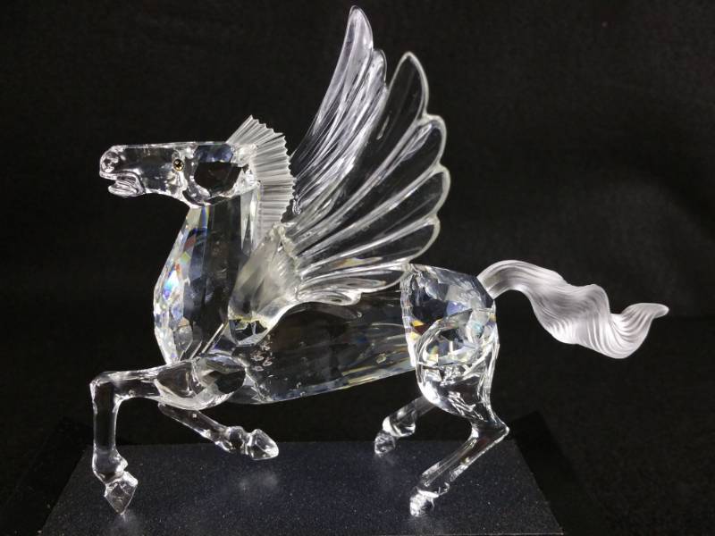 lot 81 image: Swarovski Fabulous Creatures - Pegasus - 1998 Annual Edition