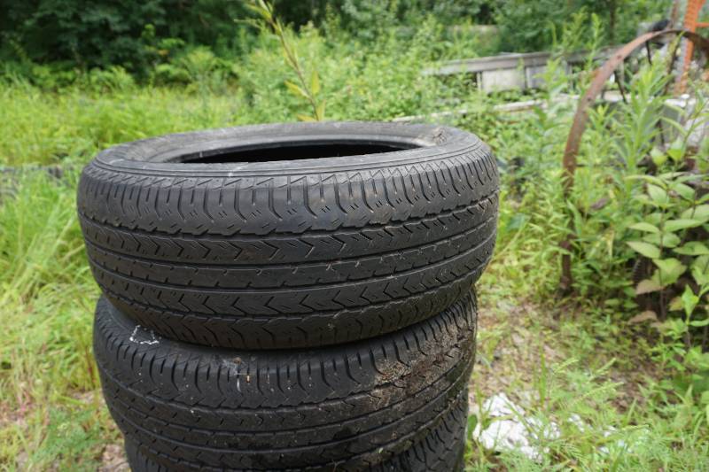 lot 12 image: Set of - 4 Firestone Affinity Touring Tires