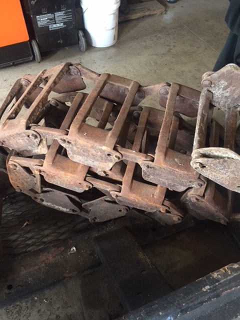lot 15 image: Loegering Brand Bobcat Skid Loader Skid Steer Over The Tire Steel Track System