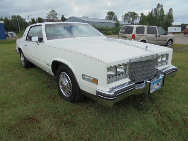 lot 2 image: 1983 Cadillac Eldorado